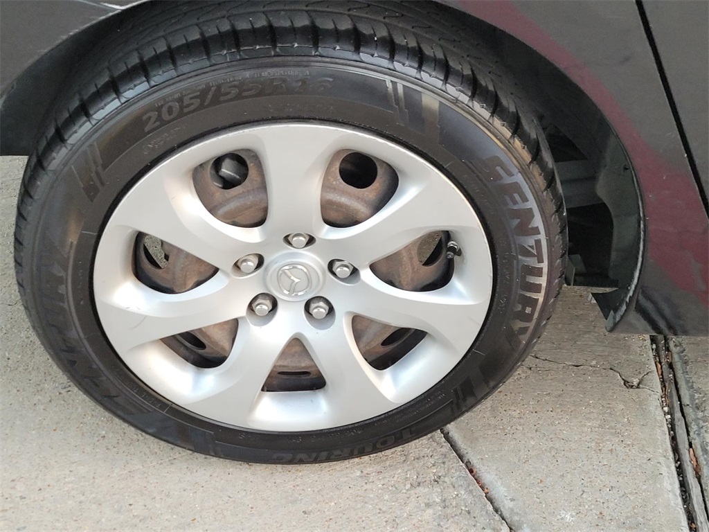 used 2012 Mazda Mazda3 car, priced at $5,725