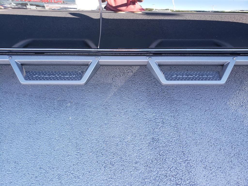 new 2026 Nissan Frontier car, priced at $43,938