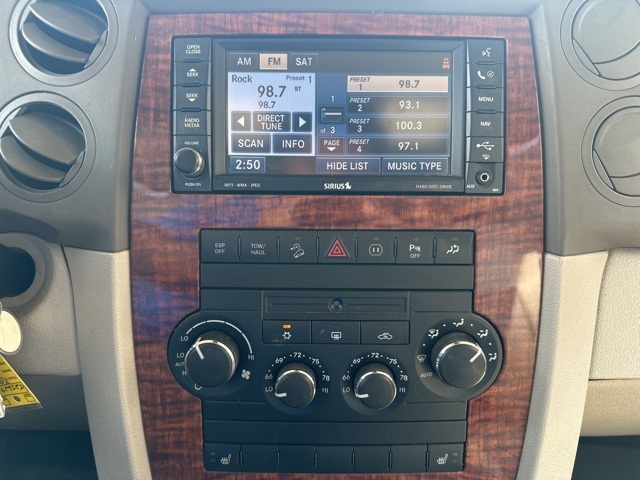 used 2008 Jeep Commander car, priced at $4,998