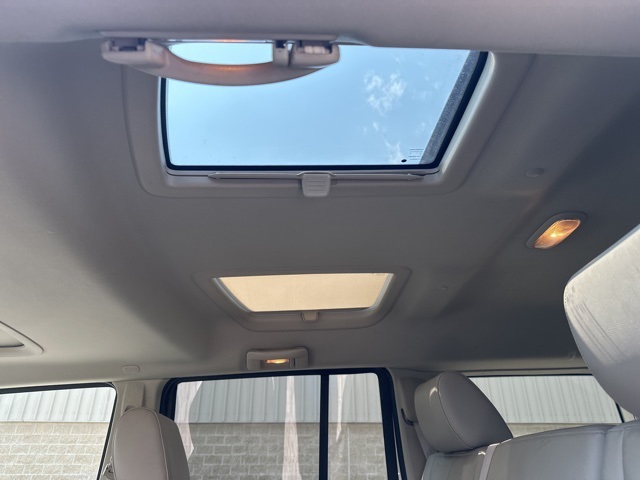 used 2008 Jeep Commander car, priced at $4,998
