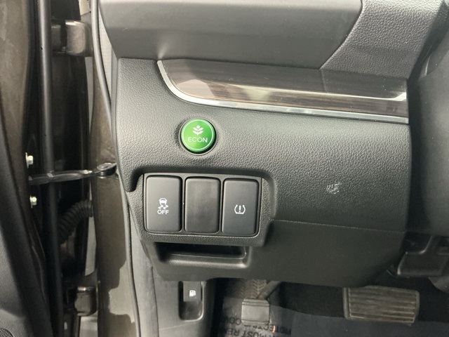 used 2015 Honda CR-V car, priced at $15,951