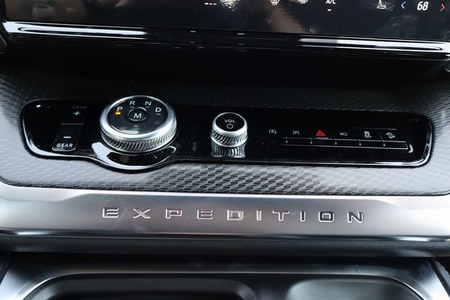new 2025 Ford Expedition Max car, priced at $84,455