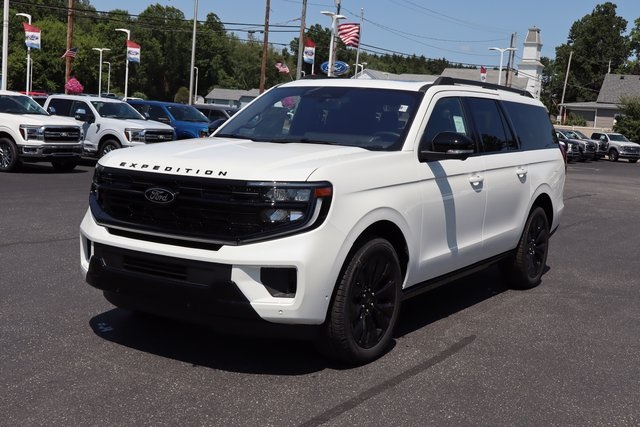 new 2025 Ford Expedition Max car, priced at $84,455