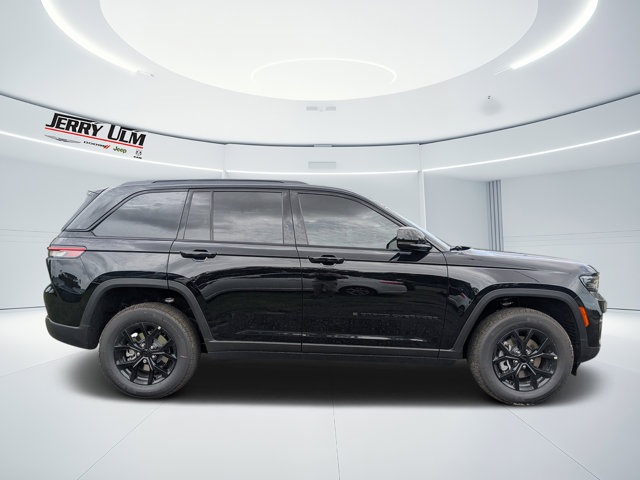 new 2025 Jeep Grand Cherokee car, priced at $39,225