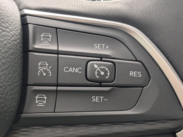 new 2025 Jeep Grand Cherokee car, priced at $39,225