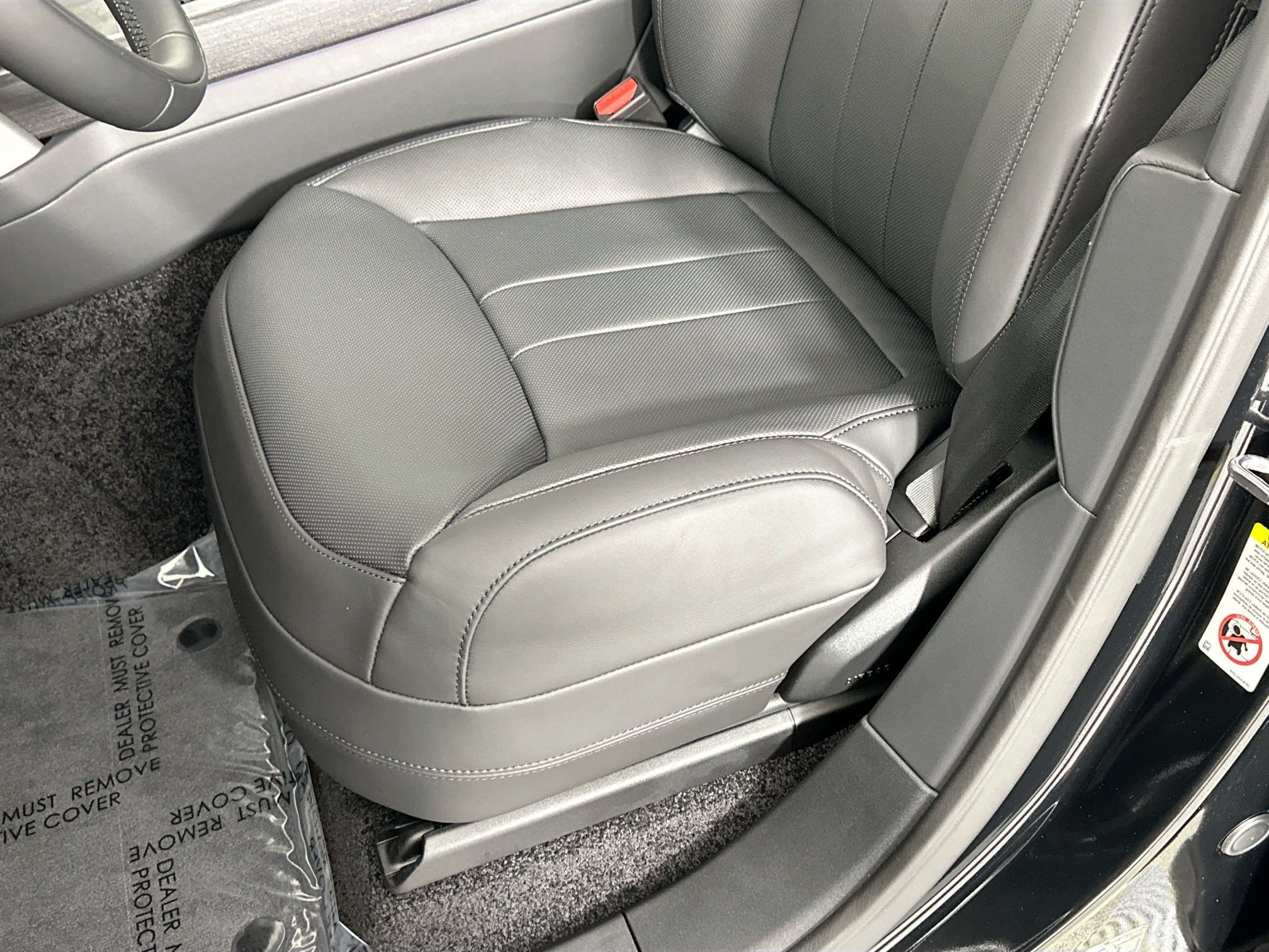 new 2025 Land Rover Range Rover car, priced at $126,130