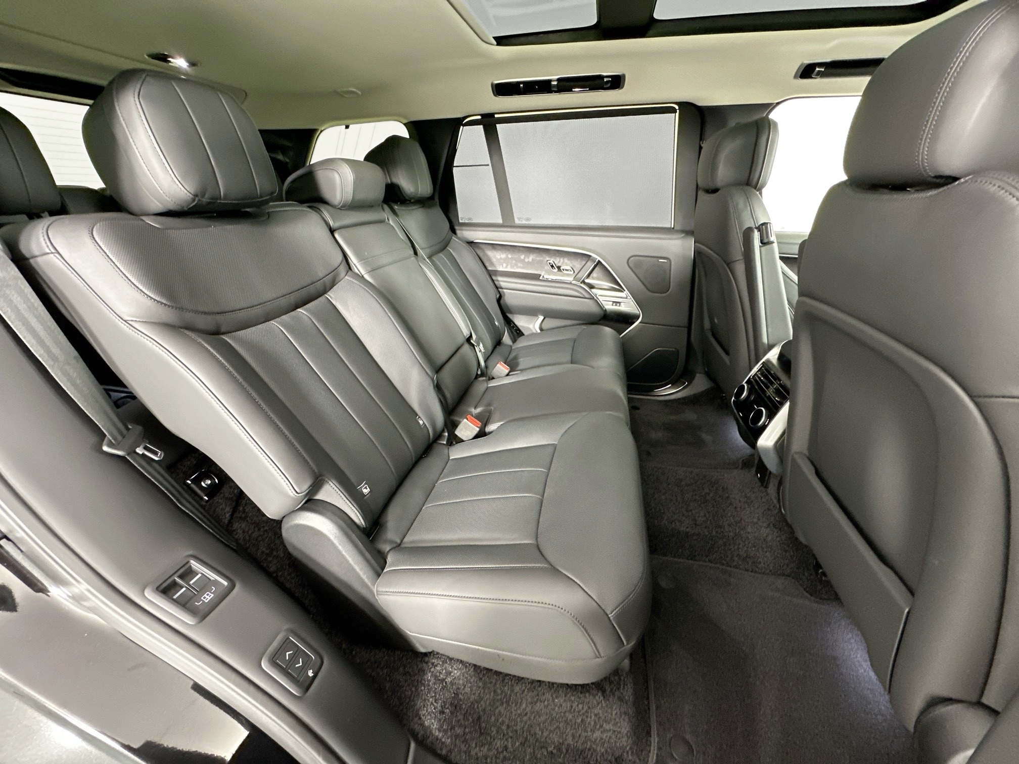 new 2025 Land Rover Range Rover car, priced at $126,130