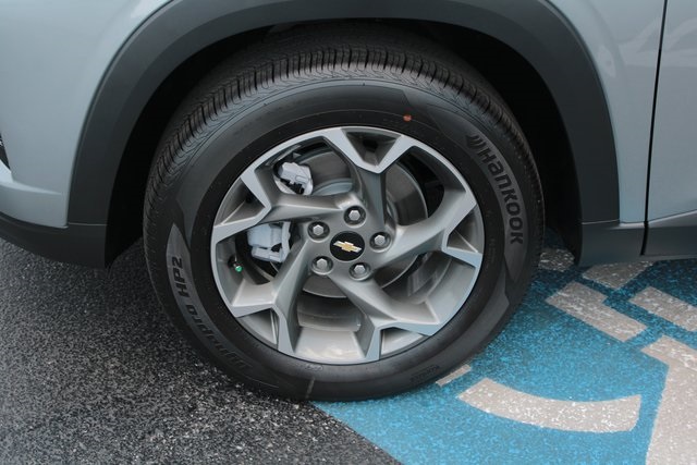 new 2025 Chevrolet Trax car, priced at $25,485