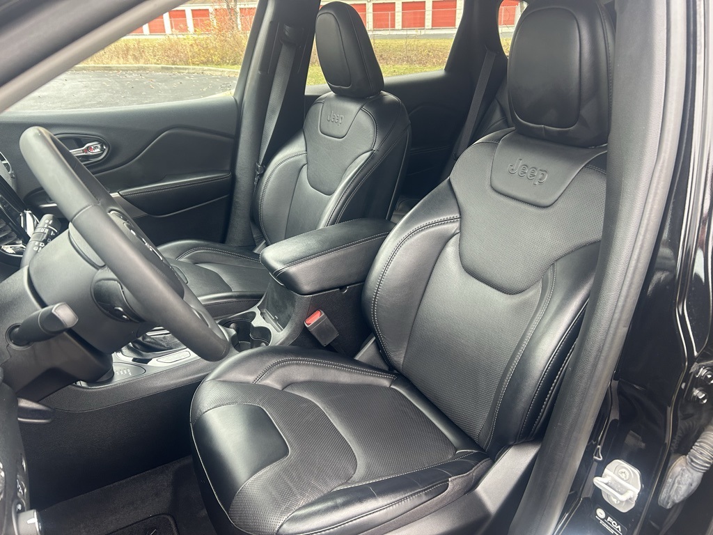 used 2022 Jeep Cherokee car, priced at $26,689