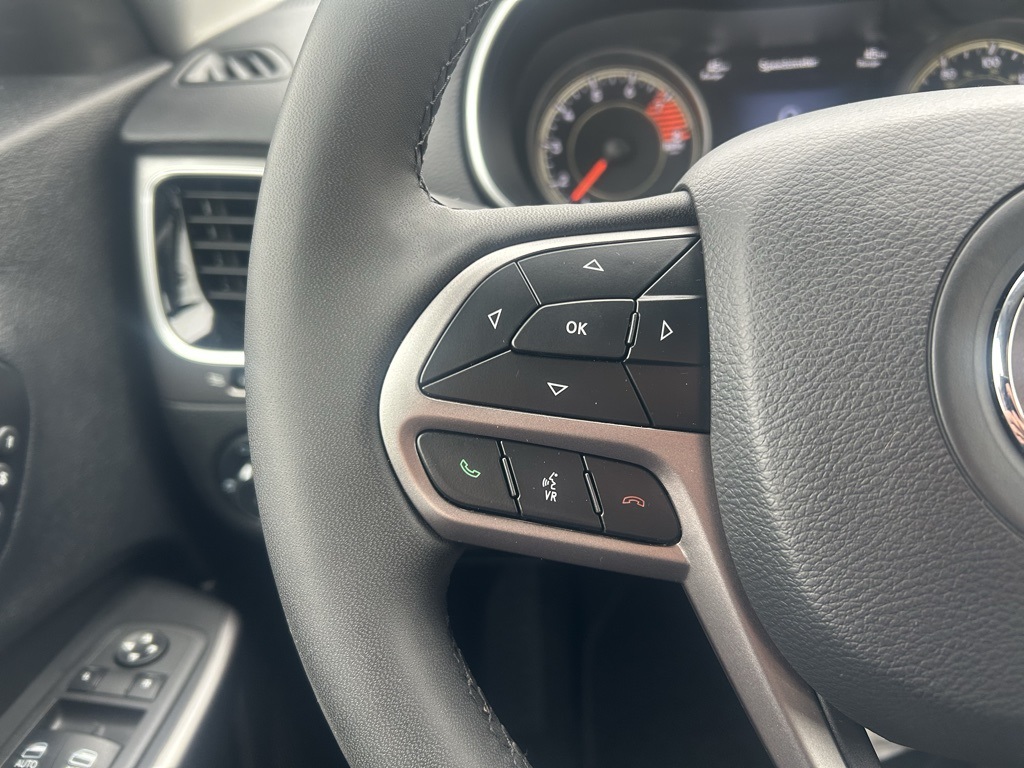 used 2022 Jeep Cherokee car, priced at $26,689