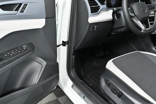 new 2025 Volkswagen Taos car, priced at $30,316
