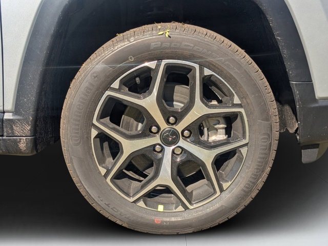 new 2025 Jeep Compass car, priced at $25,710