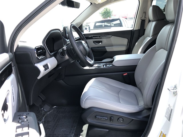 new 2025 Honda Pilot car, priced at $49,895