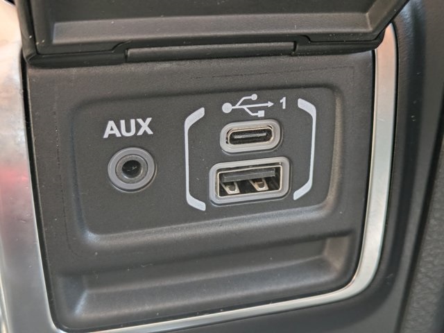 used 2022 Jeep Gladiator car, priced at $34,340