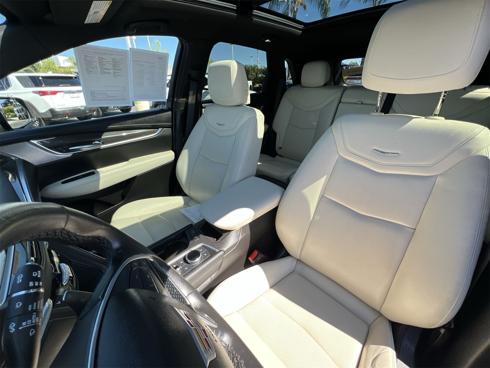 used 2023 Cadillac XT5 car, priced at $41,991