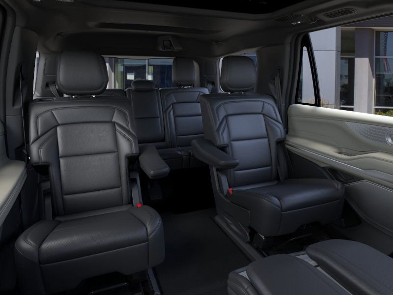new 2025 Lincoln Navigator car, priced at $106,440