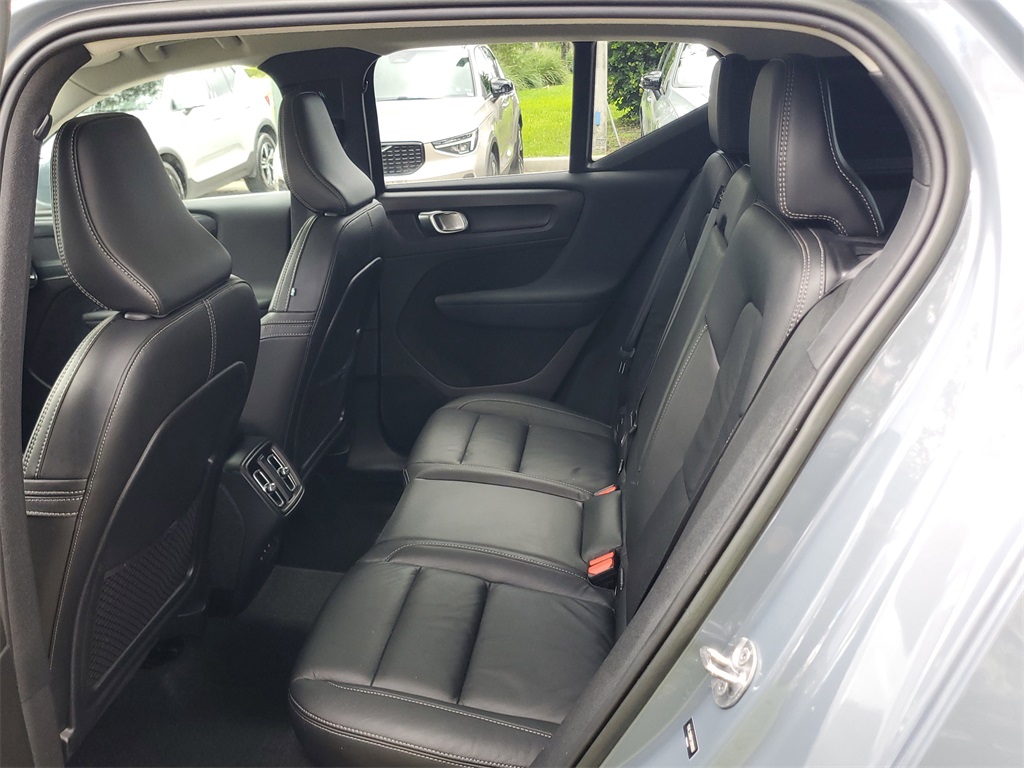 used 2023 Volvo XC40 car, priced at $29,994
