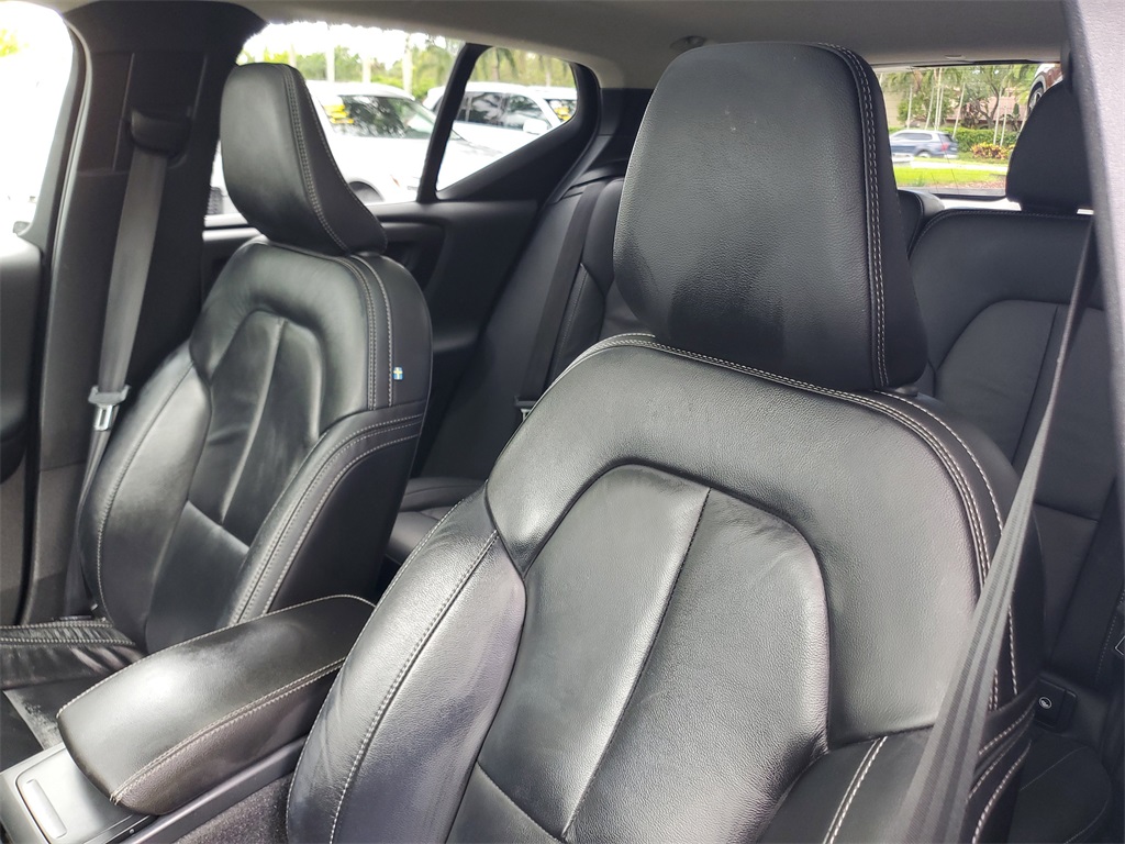 used 2023 Volvo XC40 car, priced at $29,994