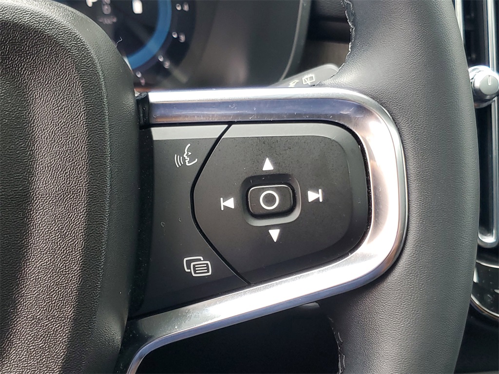 used 2023 Volvo XC40 car, priced at $29,994