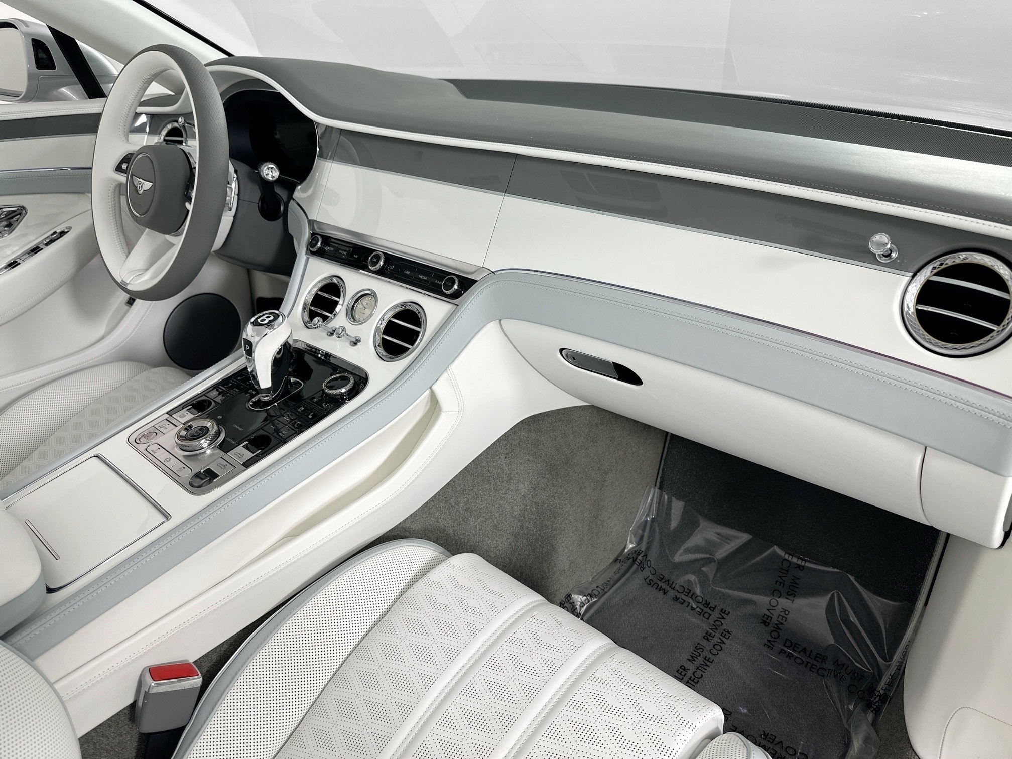 new 2025 Bentley Continental GTC car