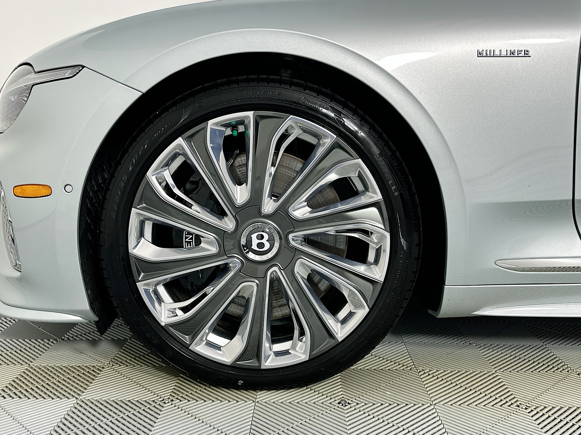 new 2025 Bentley Continental GTC car