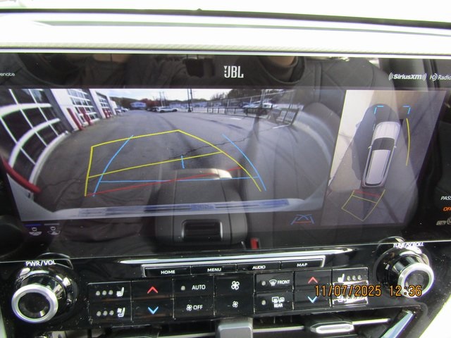 used 2020 Toyota Highlander Hybrid car, priced at $38,999