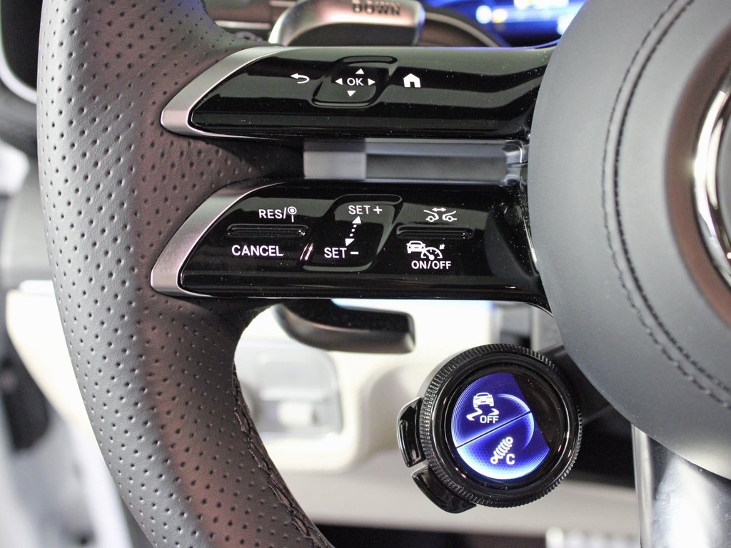 new 2025 Mercedes-Benz GLE car, priced at $98,315