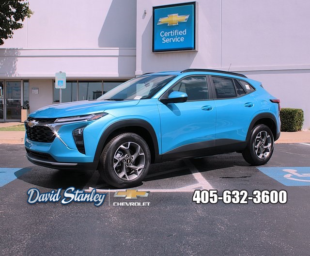 new 2025 Chevrolet Trax car, priced at $25,880