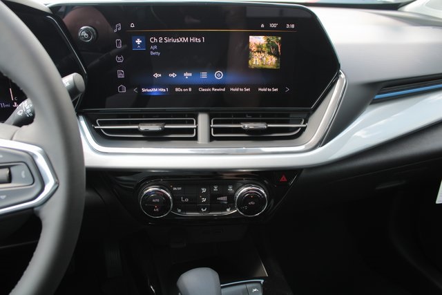 new 2025 Chevrolet Trax car, priced at $25,880