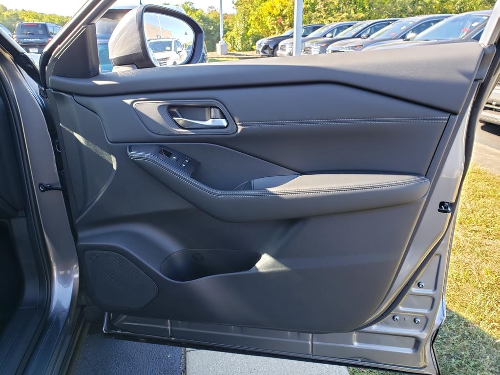 new 2026 Nissan Rogue car, priced at $34,567