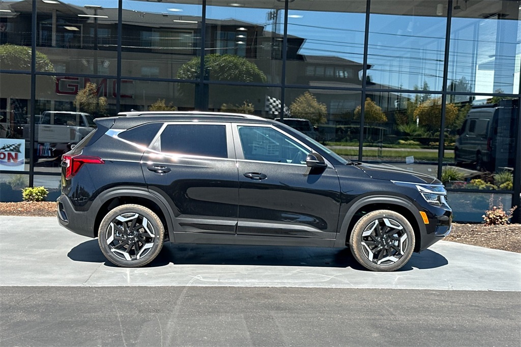 new 2026 Kia Seltos car, priced at $34,170