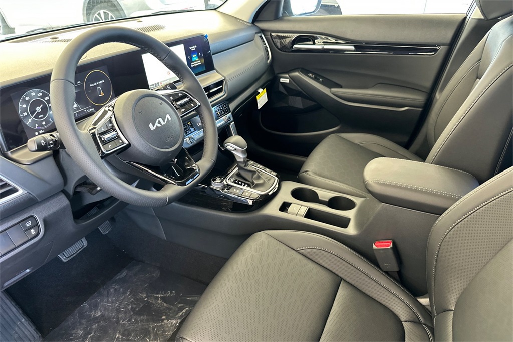 new 2026 Kia Seltos car, priced at $34,170