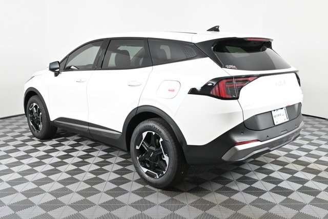 new 2026 Kia Sportage Hybrid car, priced at $35,875