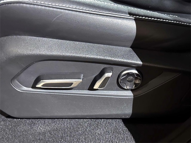 used 2023 Acura MDX car, priced at $44,850