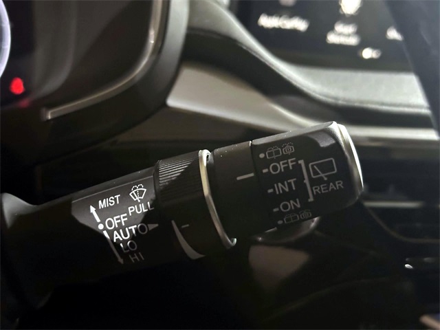 used 2023 Acura MDX car, priced at $44,850