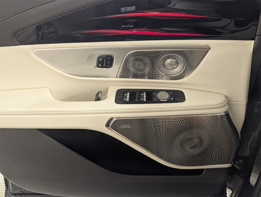 new 2024 Lincoln Nautilus car, priced at $63,895