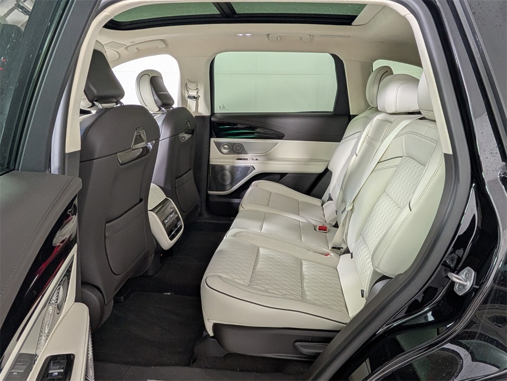 new 2024 Lincoln Nautilus car, priced at $63,895