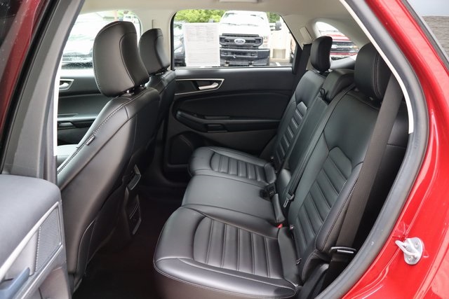 used 2024 Ford Edge car, priced at $30,000