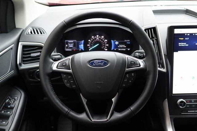 used 2024 Ford Edge car, priced at $30,000