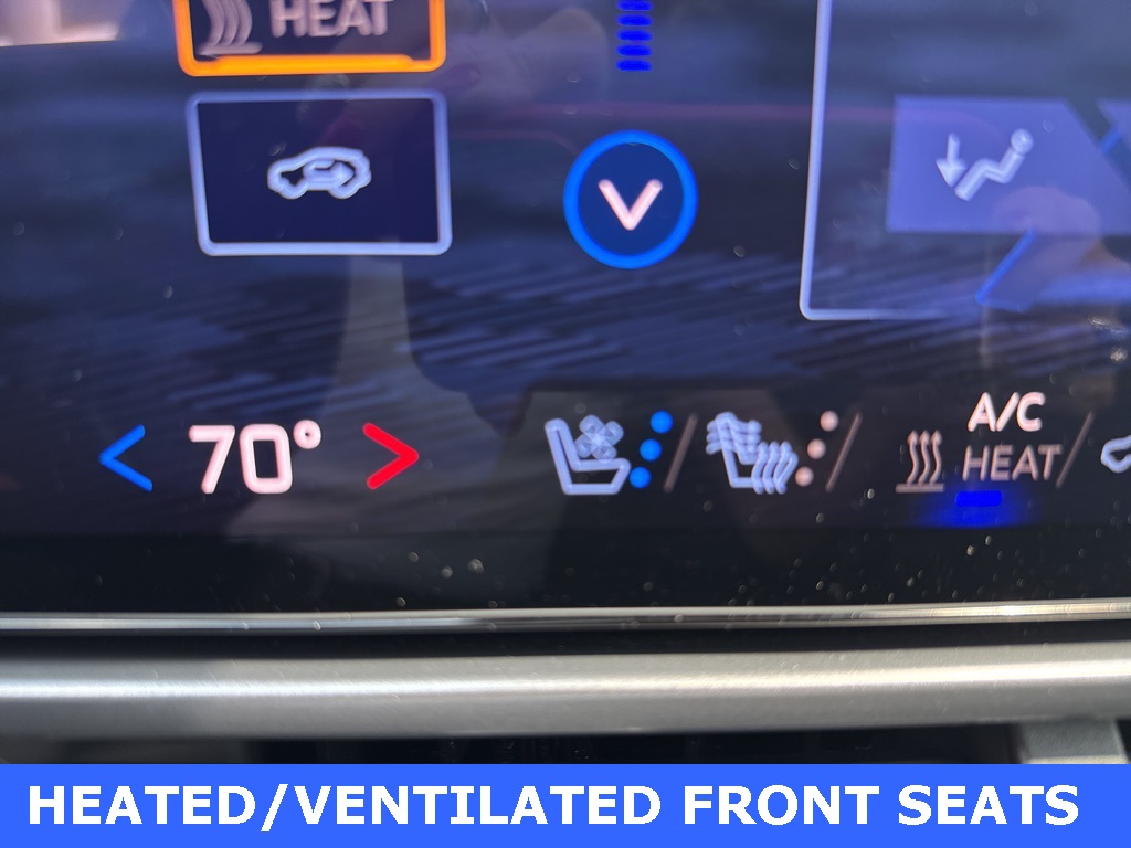 used 2025 Chevrolet Equinox EV car, priced at $32,900