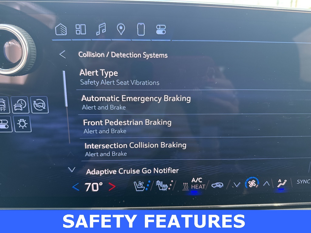 used 2025 Chevrolet Equinox EV car, priced at $32,900