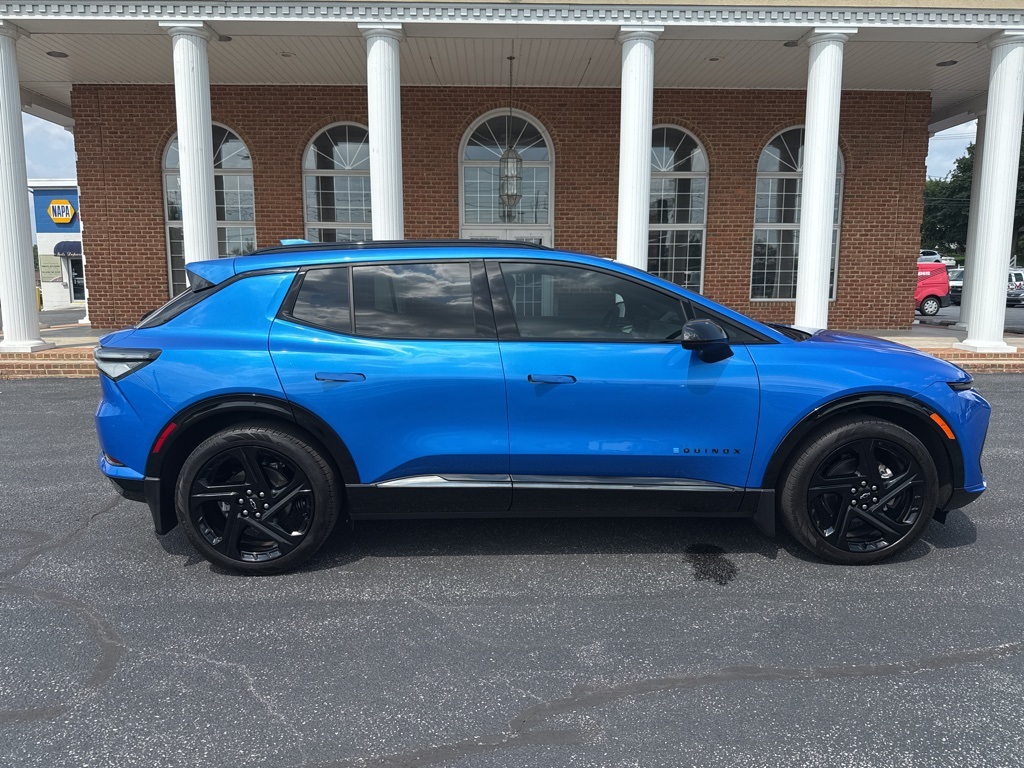 used 2025 Chevrolet Equinox EV car, priced at $32,900