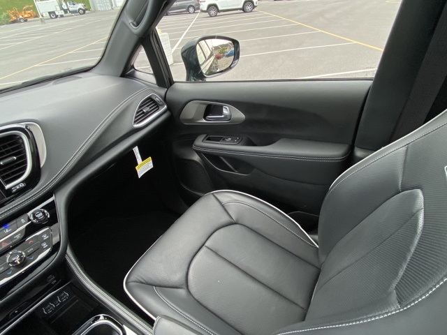 used 2024 Chrysler Pacifica car, priced at $46,864