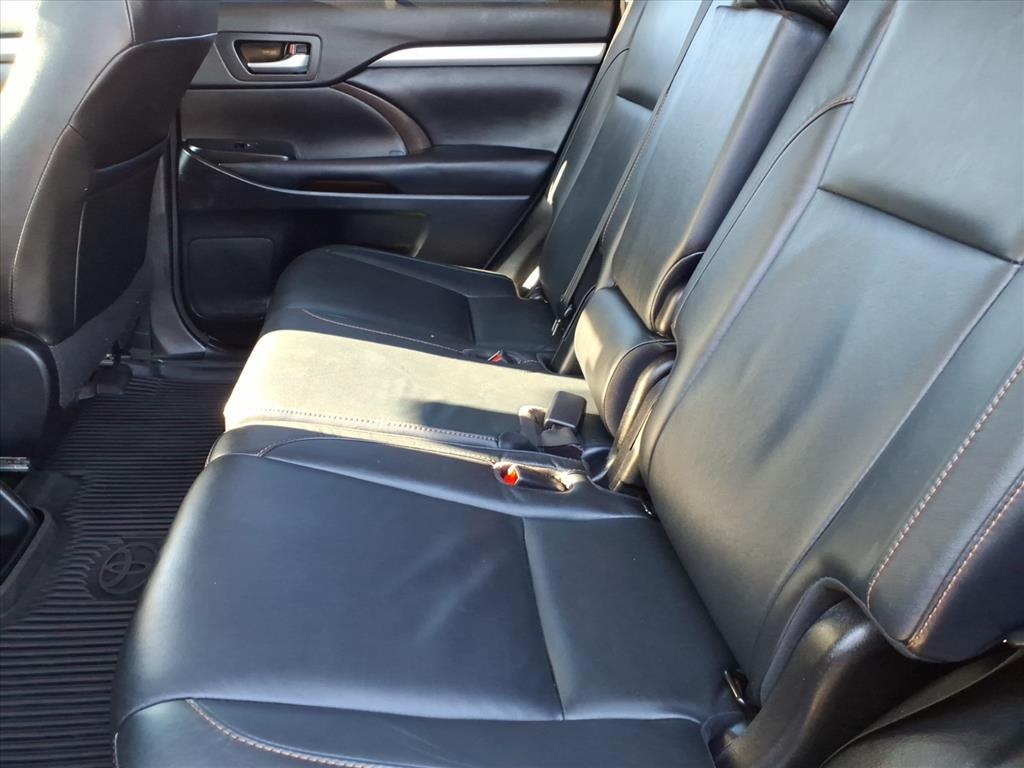 used 2018 Toyota Highlander car, priced at $19,900