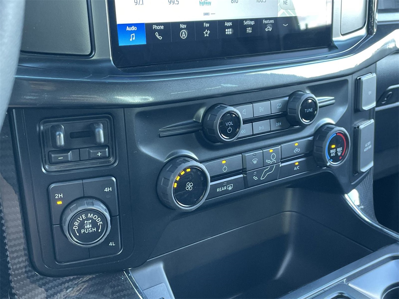 new 2024 Ford F-150 car, priced at $80,997