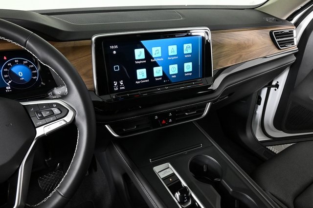 new 2026 Volkswagen Atlas car, priced at $43,411