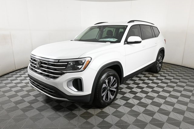 new 2026 Volkswagen Atlas car, priced at $43,411