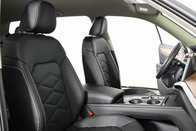 new 2026 Volkswagen Atlas car, priced at $43,411