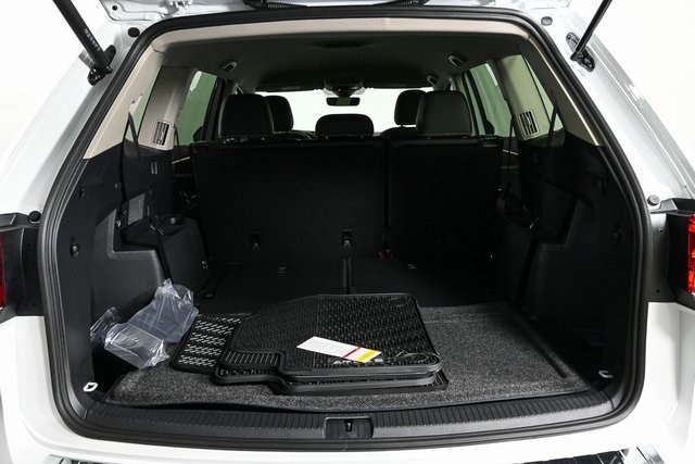 new 2026 Volkswagen Atlas car, priced at $43,411