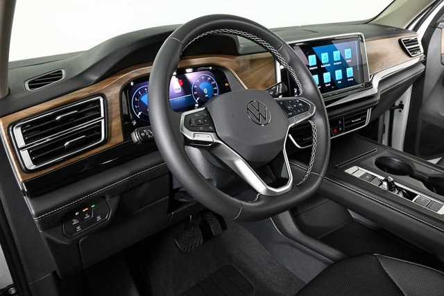 new 2026 Volkswagen Atlas car, priced at $43,411
